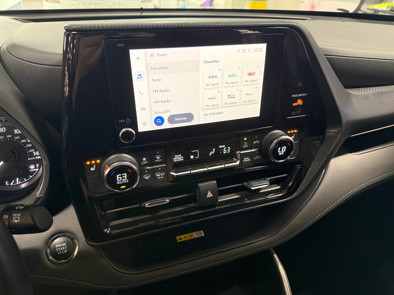Thumbnail: 2023 Toyota Highlander - 3