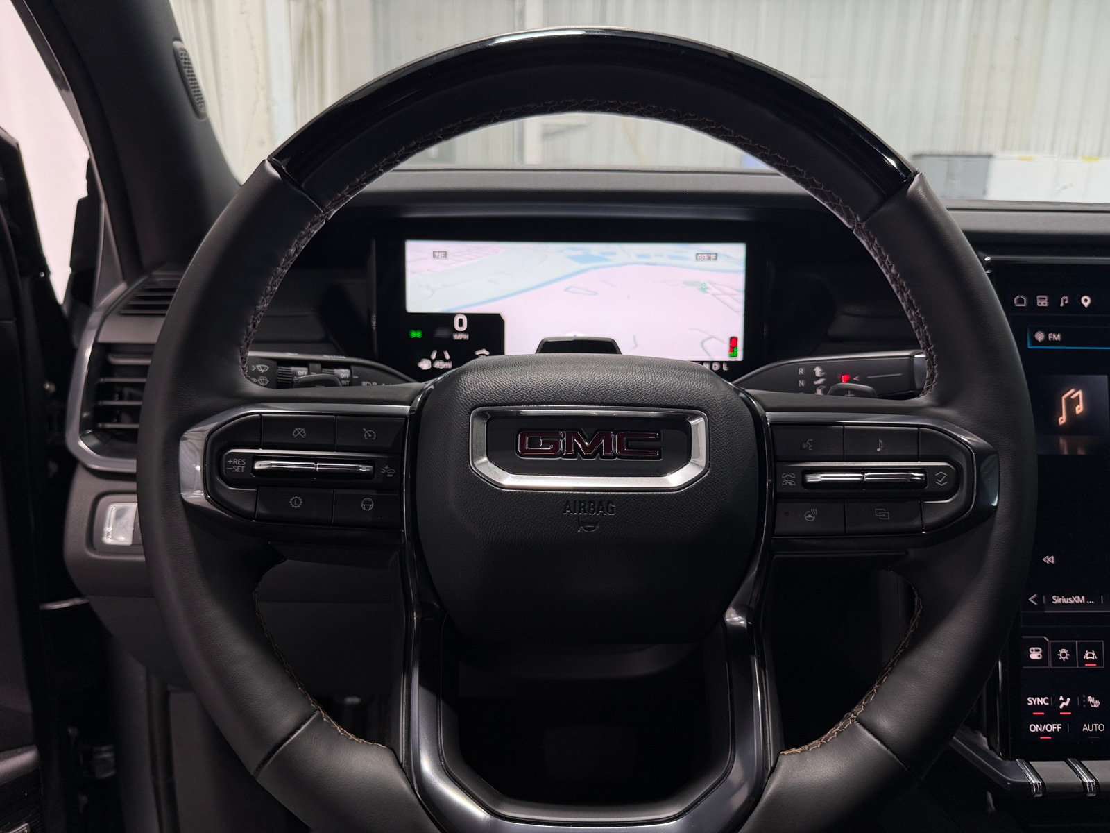 Thumbnail: 2025 GMC Acadia - 5