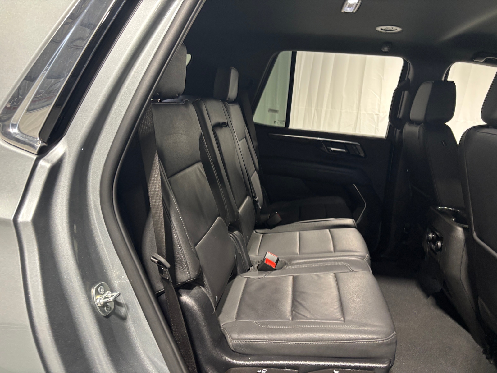 Thumbnail: 2025 Chevrolet Tahoe - 5