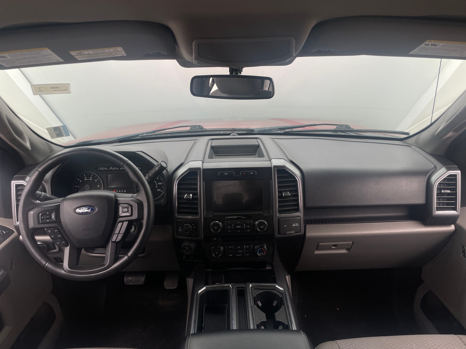 Thumbnail: 2018 Ford Econoline - 3