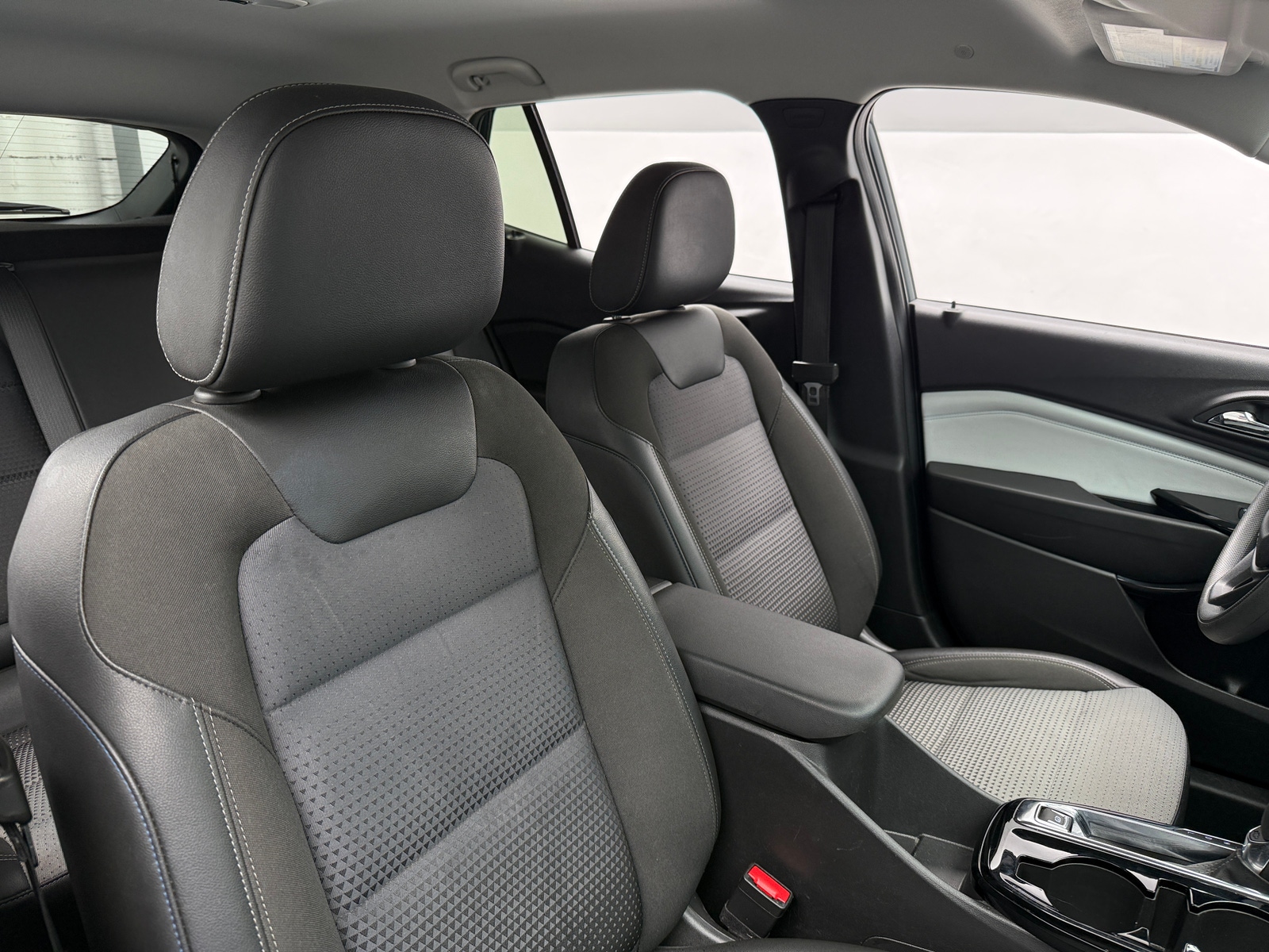 Thumbnail: 2025 Chevrolet Trax - 2