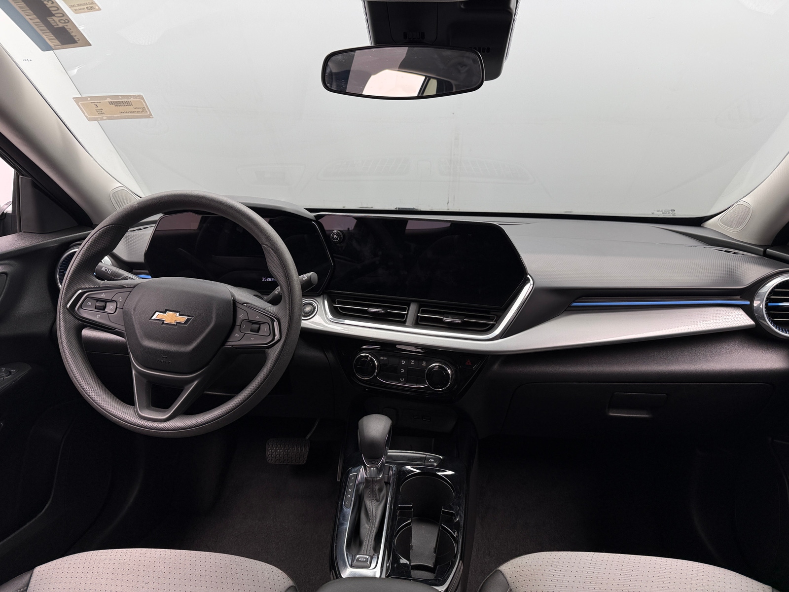 Thumbnail: 2025 Chevrolet Trax - 3