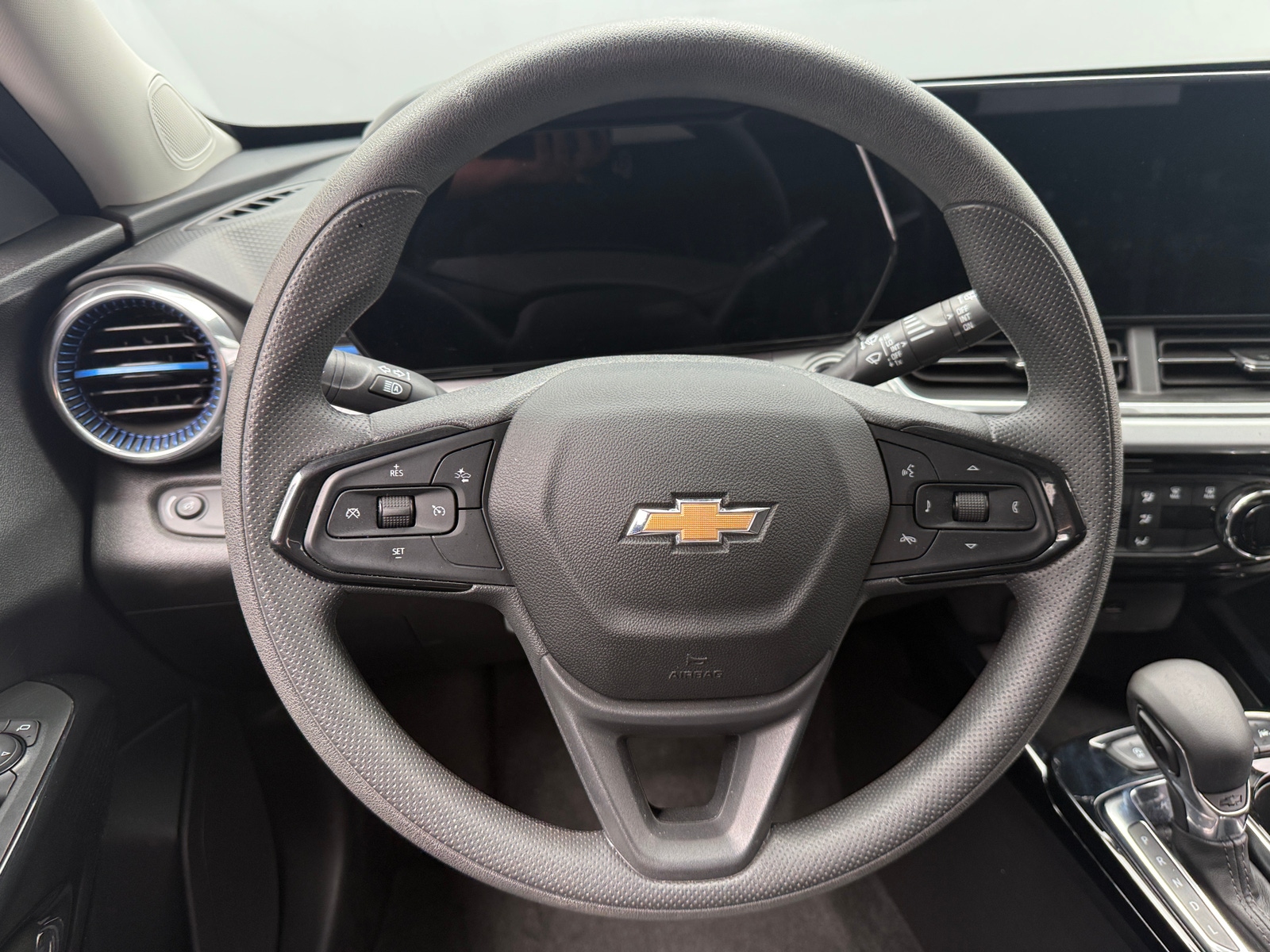Thumbnail: 2025 Chevrolet Trax - 5