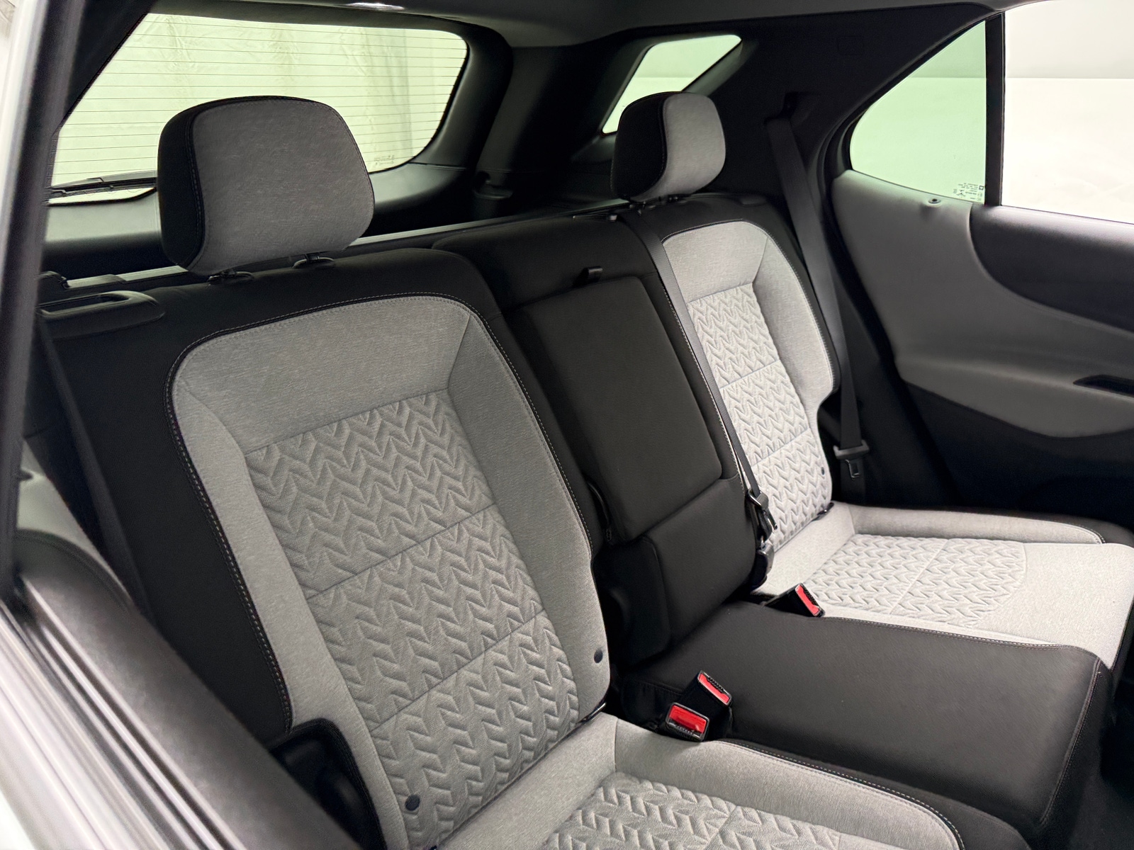 Thumbnail: 2022 Chevrolet Equinox - 6