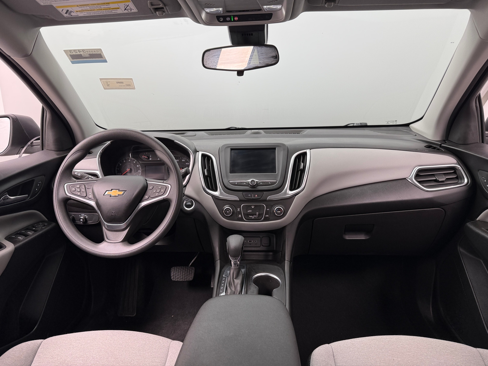 Thumbnail: 2022 Chevrolet Equinox - 3