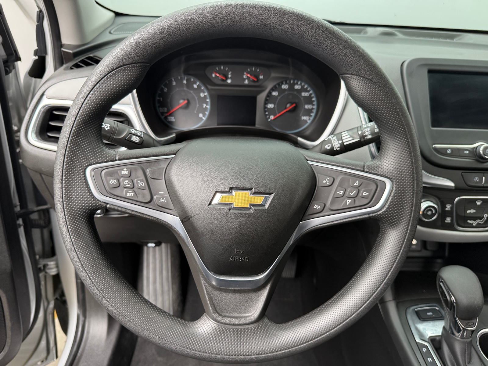 Thumbnail: 2022 Chevrolet Equinox - 5
