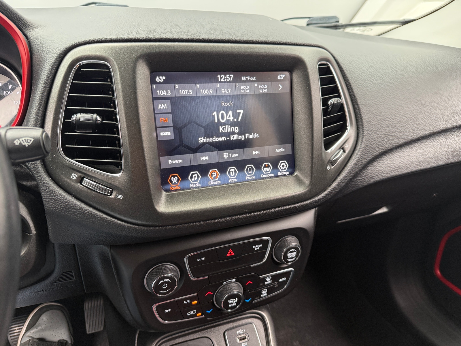 Thumbnail: 2019 Jeep Compass - 4