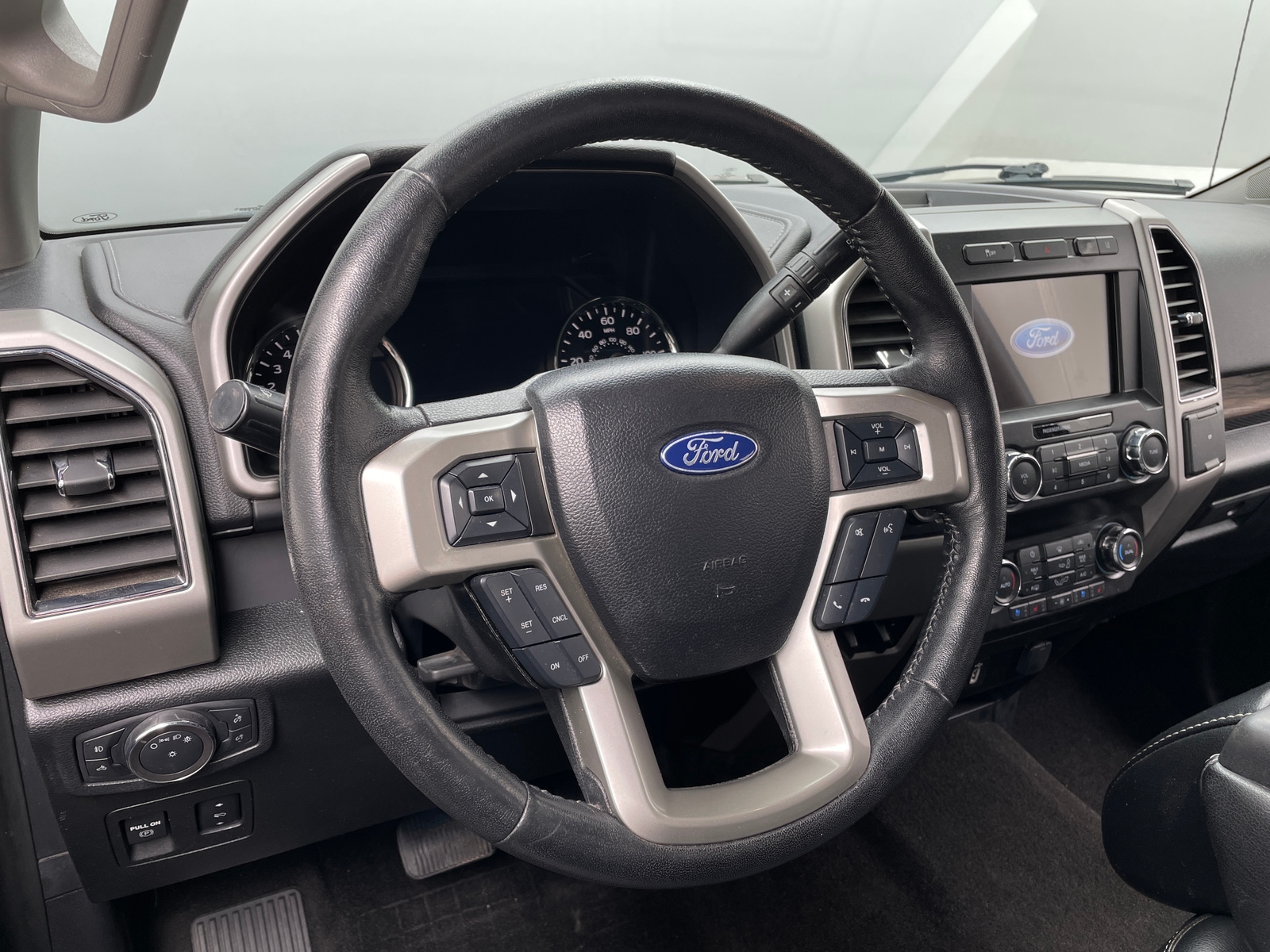 Thumbnail: 2020 Ford Econoline - 4