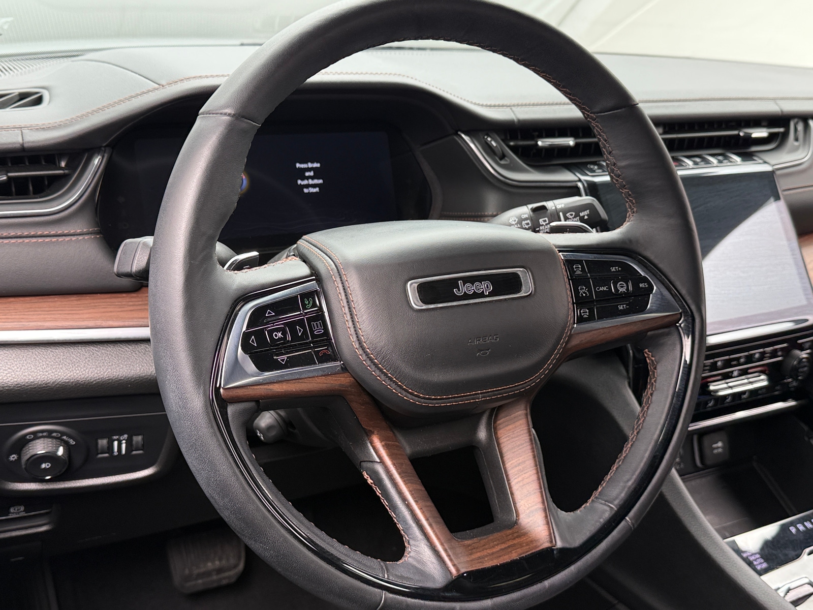 Thumbnail: 2024 Jeep Grand Cherokee - 4
