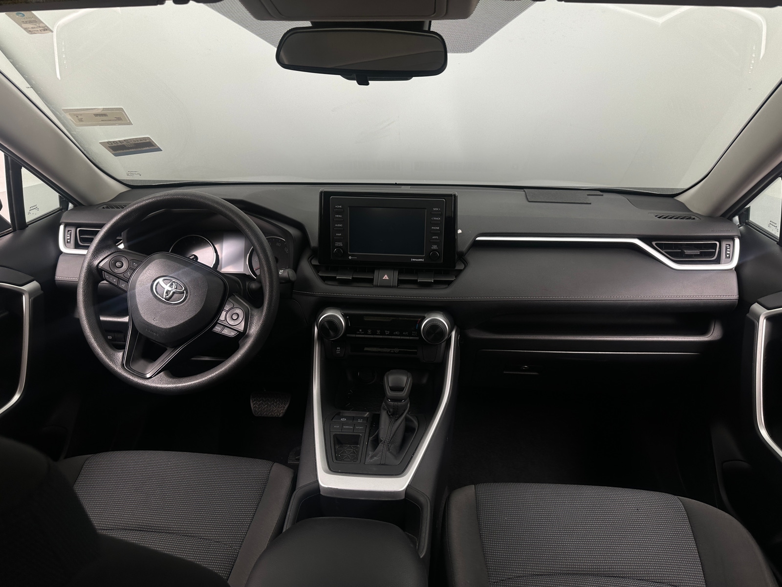 Thumbnail: 2022 Toyota RAV4 - 3