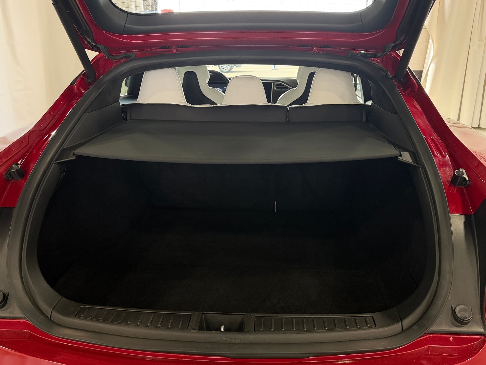 Thumbnail: 2017 Tesla Model S - 6