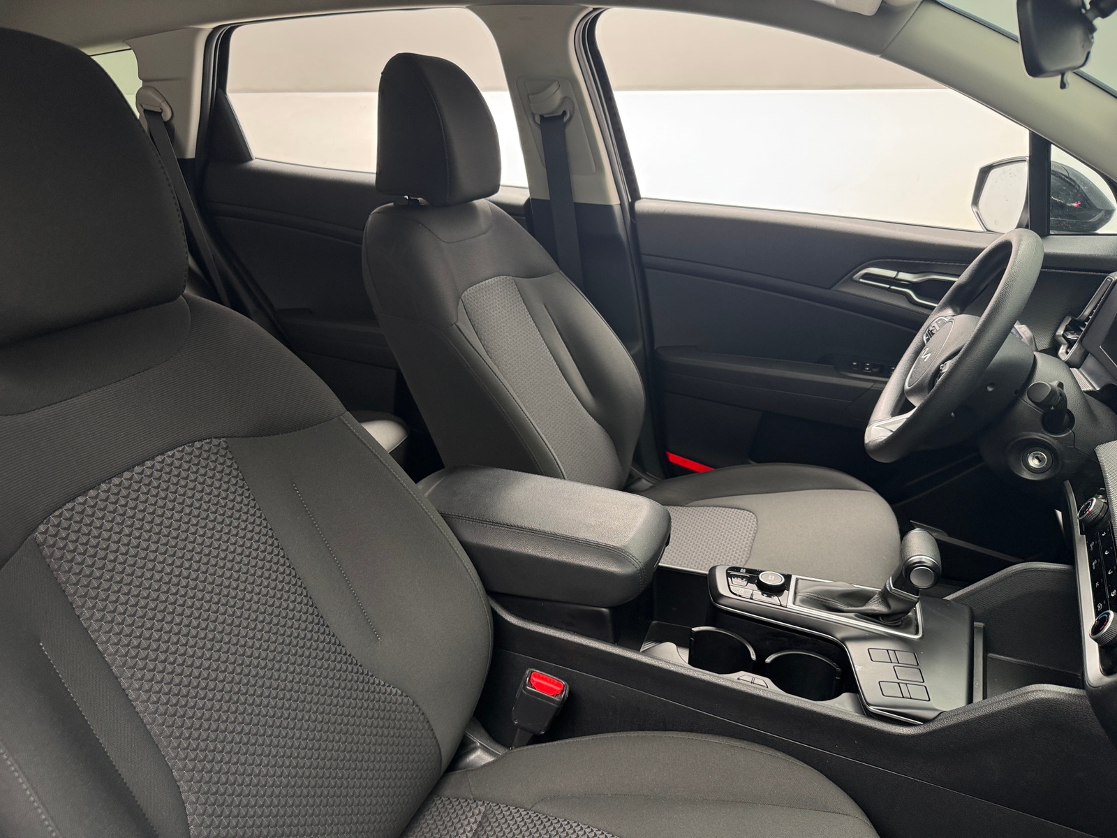 Thumbnail: 2025 Kia Sportage - 2