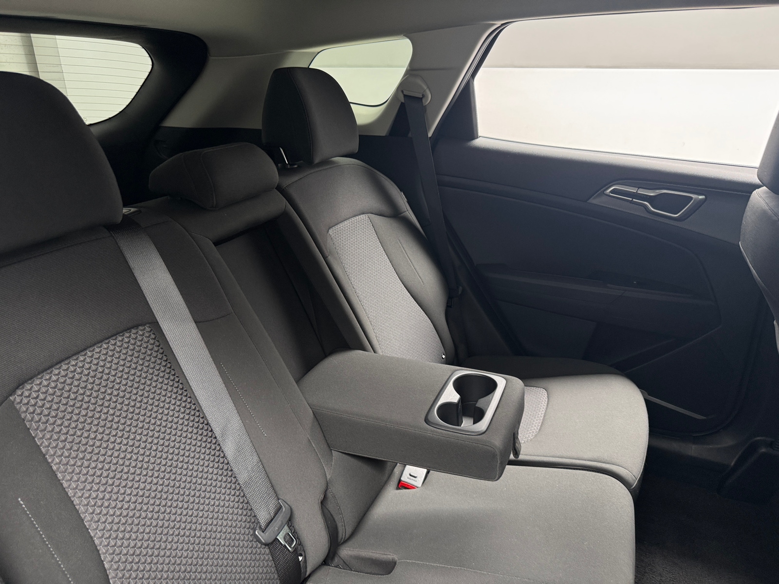 Thumbnail: 2025 Kia Sportage - 6
