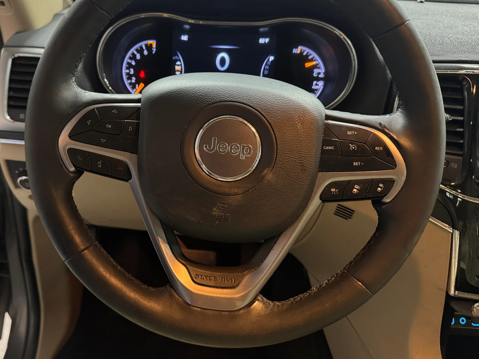 Thumbnail: 2020 Jeep Grand Cherokee - 4