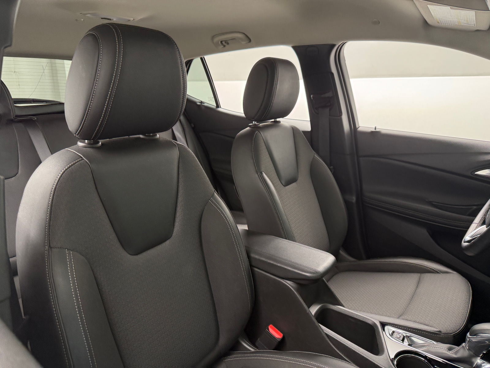 Thumbnail: 2025 Buick Encore GX - 2