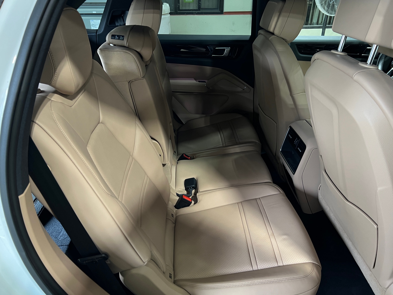 Thumbnail: 2020 Porsche Cayenne - 5