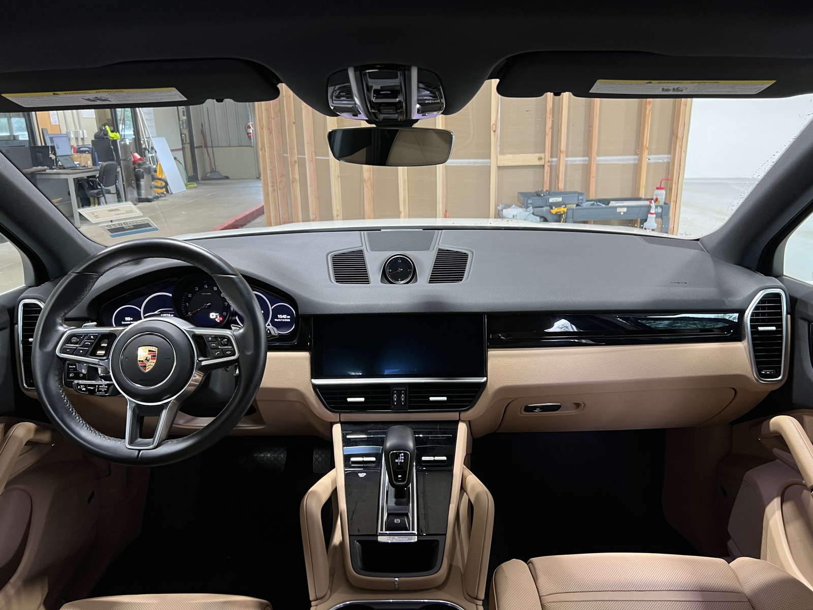 Thumbnail: 2020 Porsche Cayenne - 2