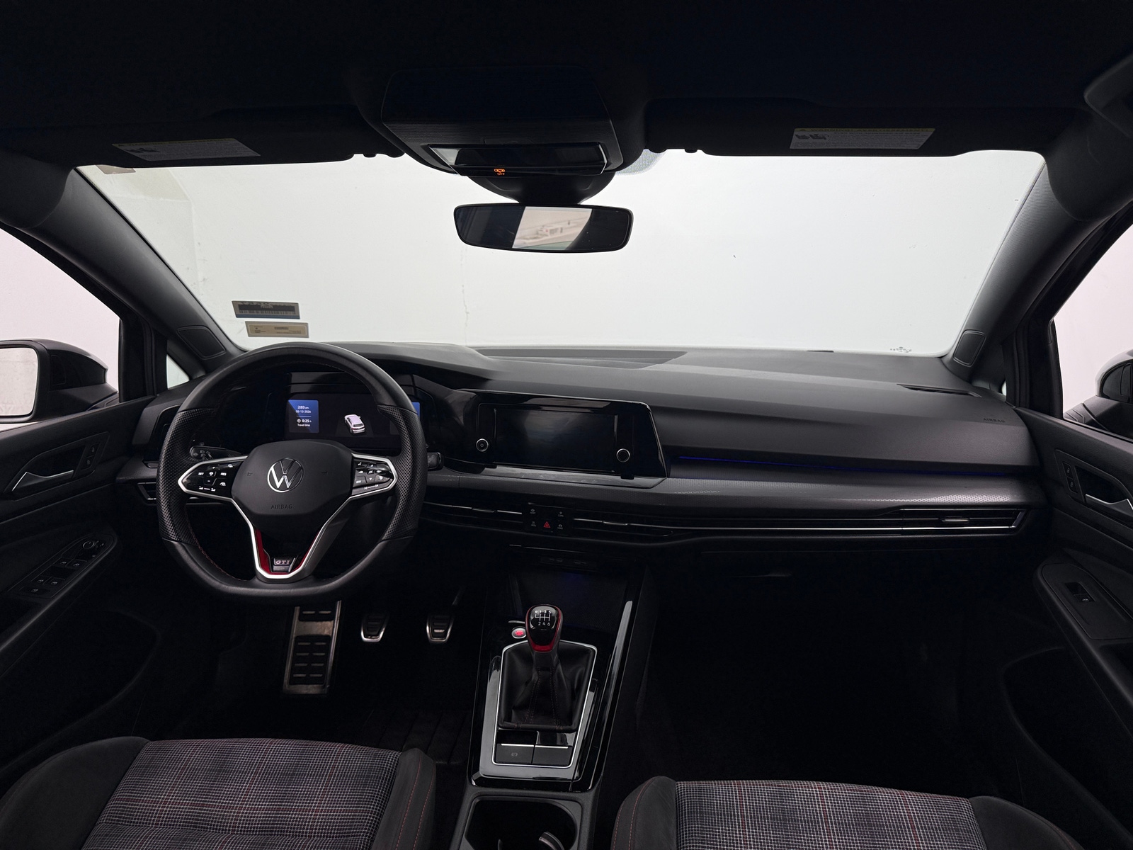 Thumbnail: 2024 Volkswagen Golf - 3
