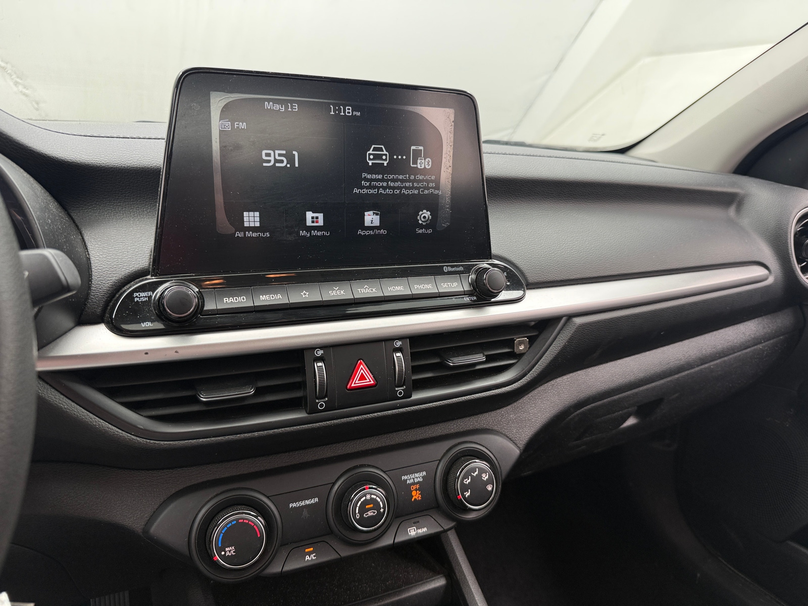 Thumbnail: 2021 Kia Forte - 4