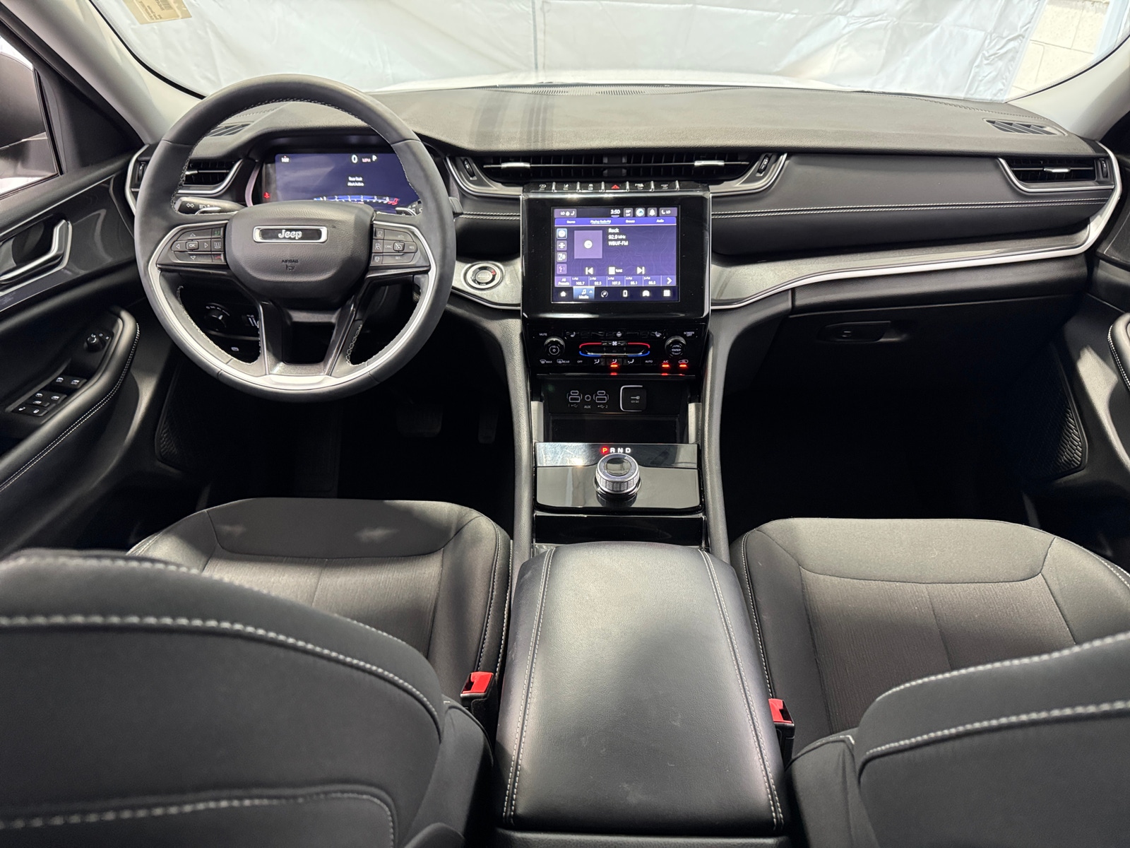 Thumbnail: 2023 Jeep Grand Cherokee - 3