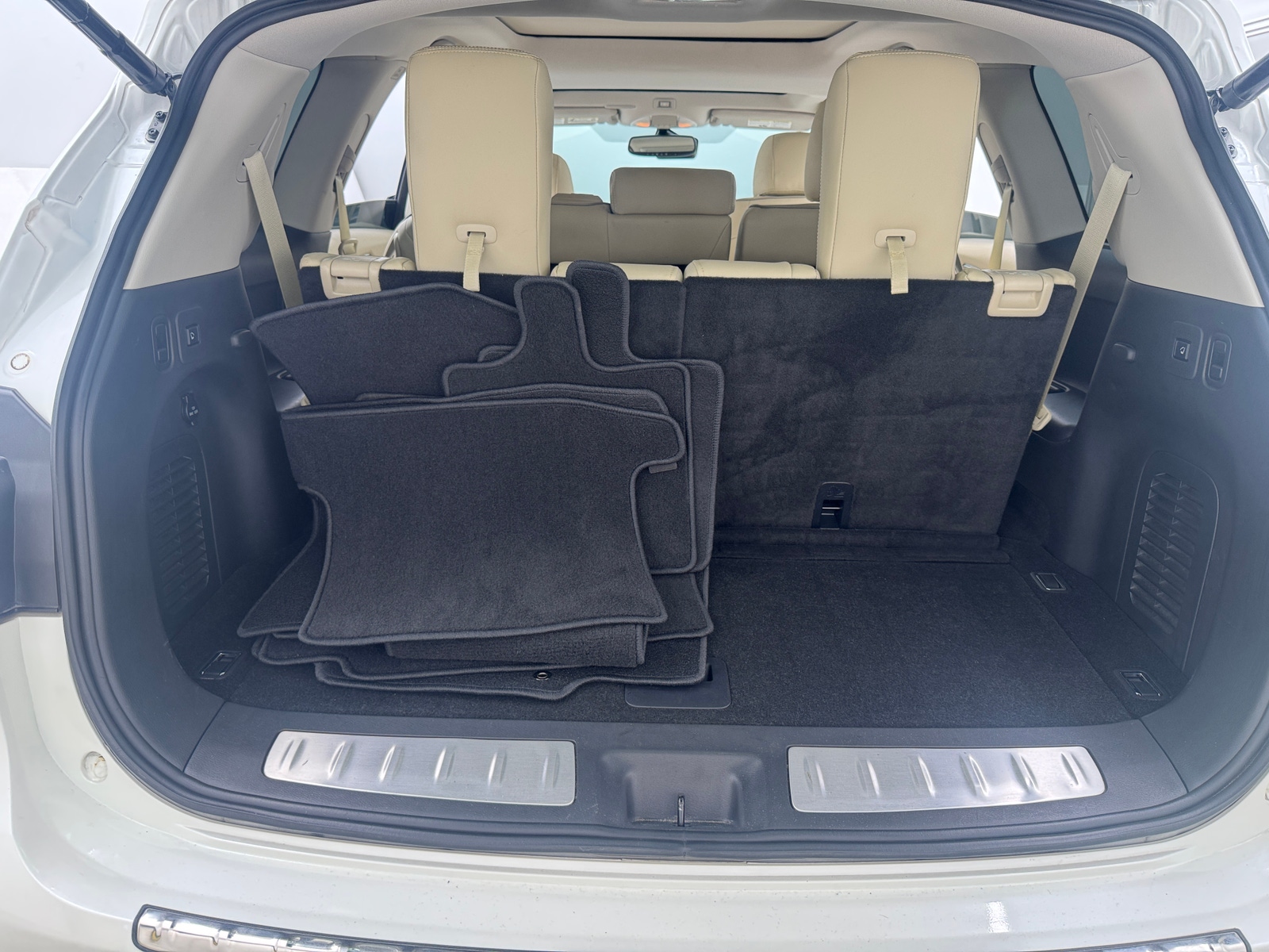 Thumbnail: 2019 INFINITI QX60 - 6