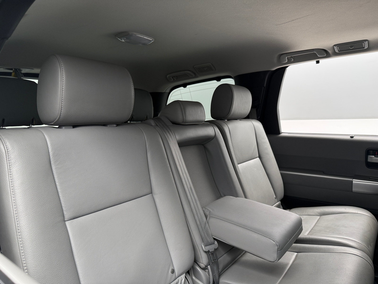 Thumbnail: 2019 Toyota Sequoia - 5