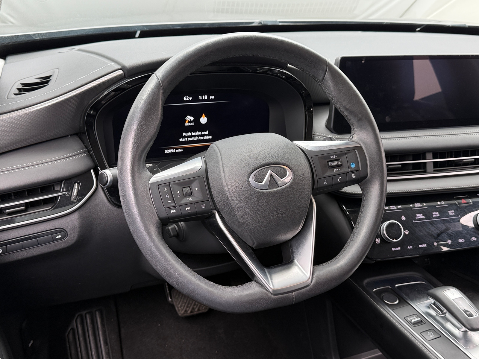 Thumbnail: 2023 INFINITI QX60 - 4