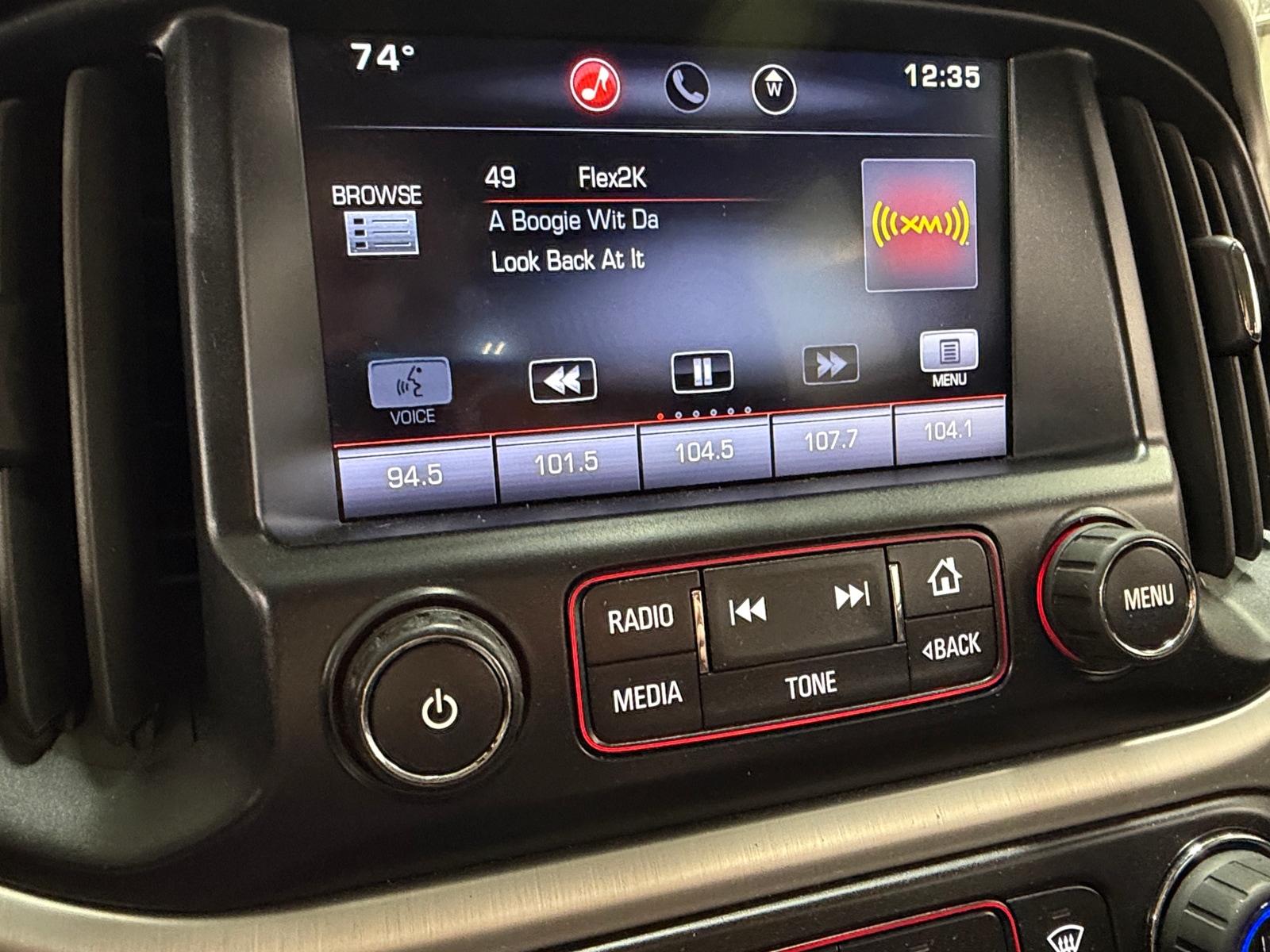 Thumbnail: 2015 GMC Canyon - 3