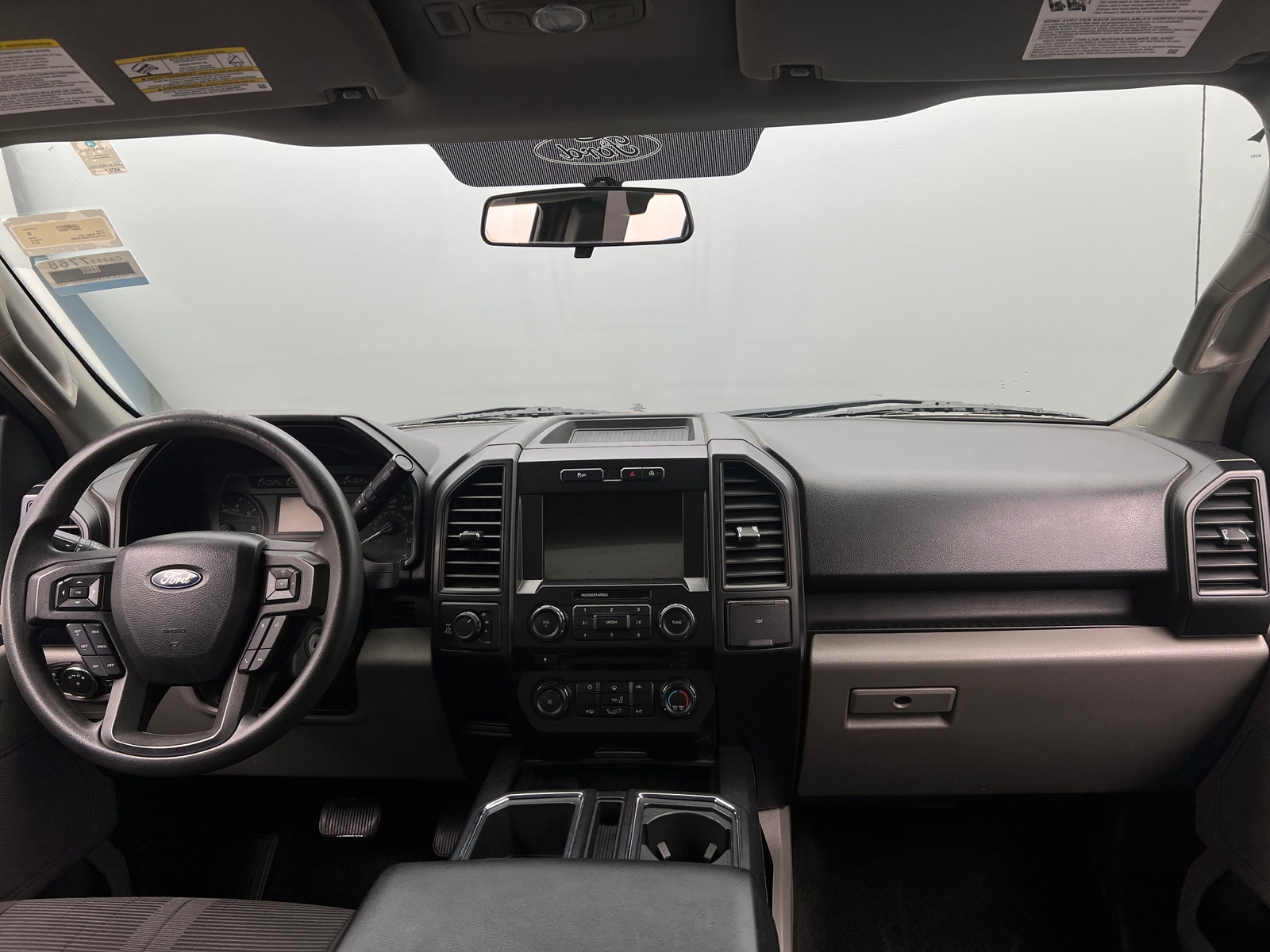 Thumbnail: 2018 Ford Econoline - 3