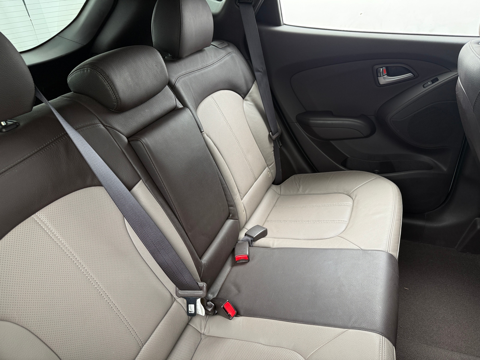 Thumbnail: 2011 Hyundai Tucson - 5