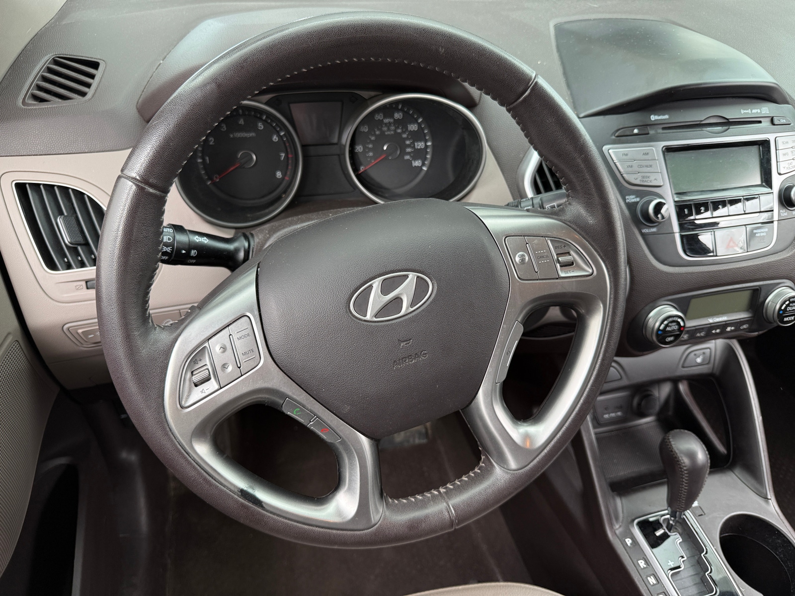Thumbnail: 2011 Hyundai Tucson - 4