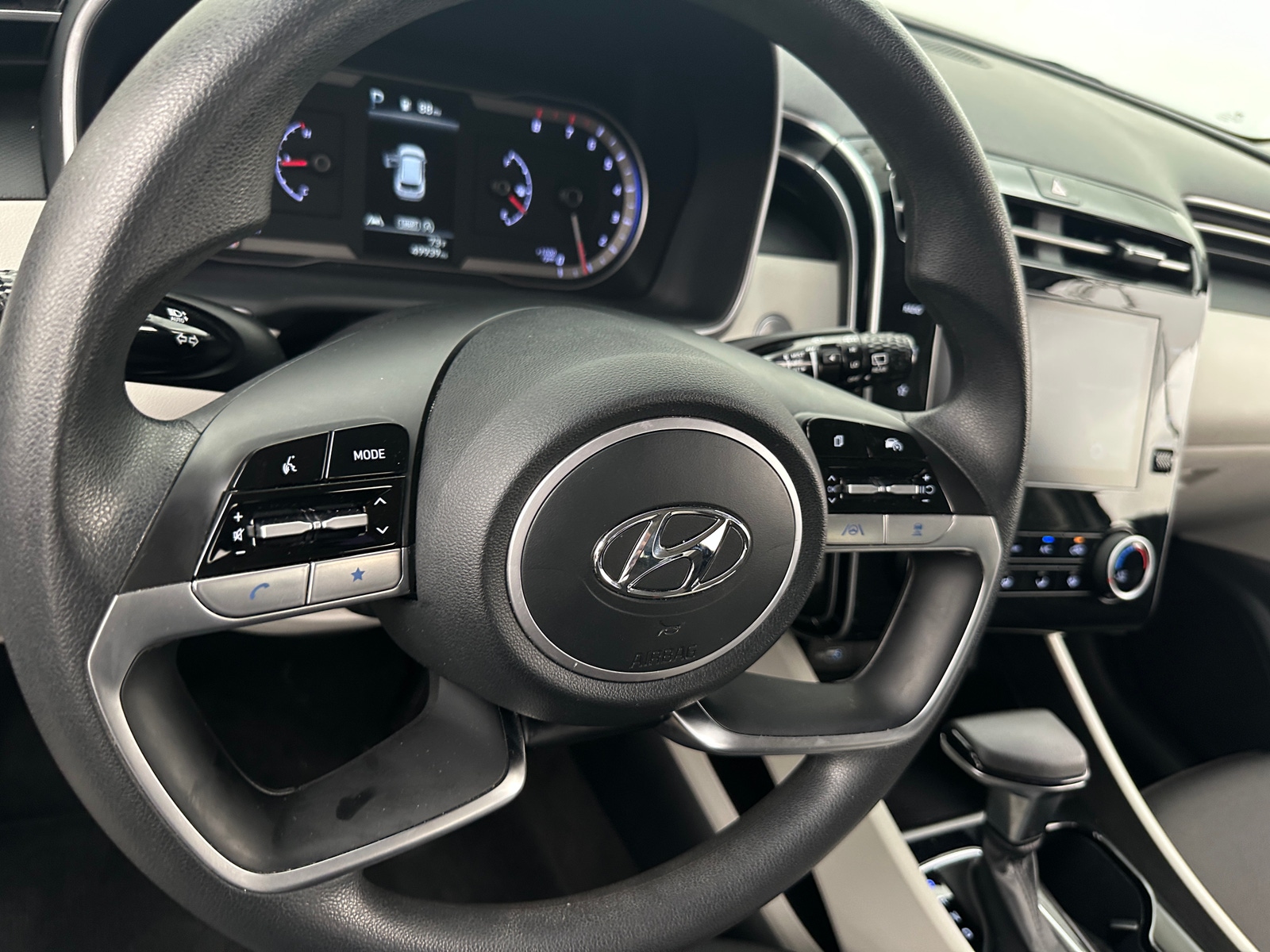 Thumbnail: 2022 Hyundai Tucson - 5