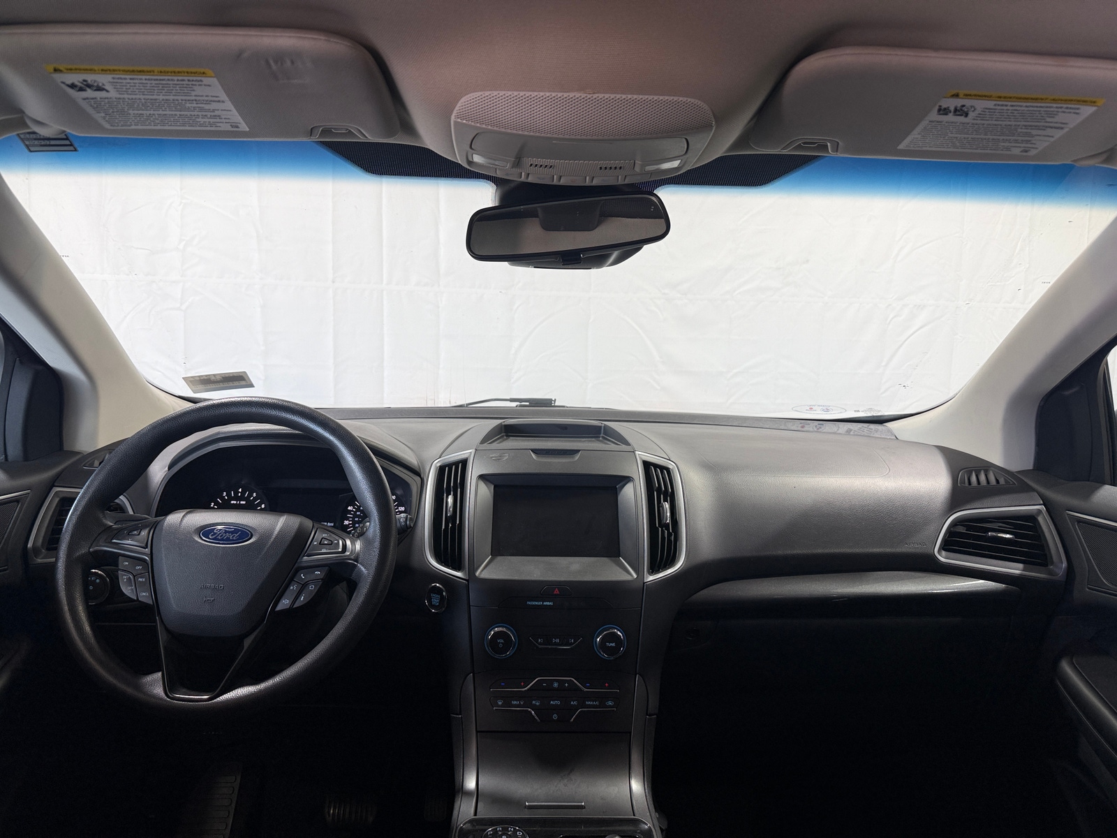 Thumbnail: 2020 Ford Edge - 3