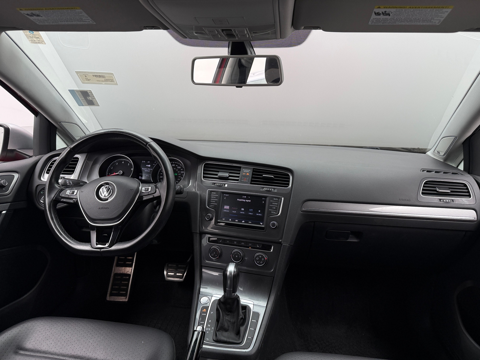 Thumbnail: 2017 Volkswagen Golf - 2