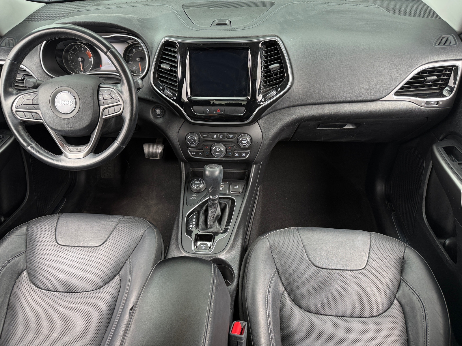 Thumbnail: 2020 Jeep Cherokee - 2