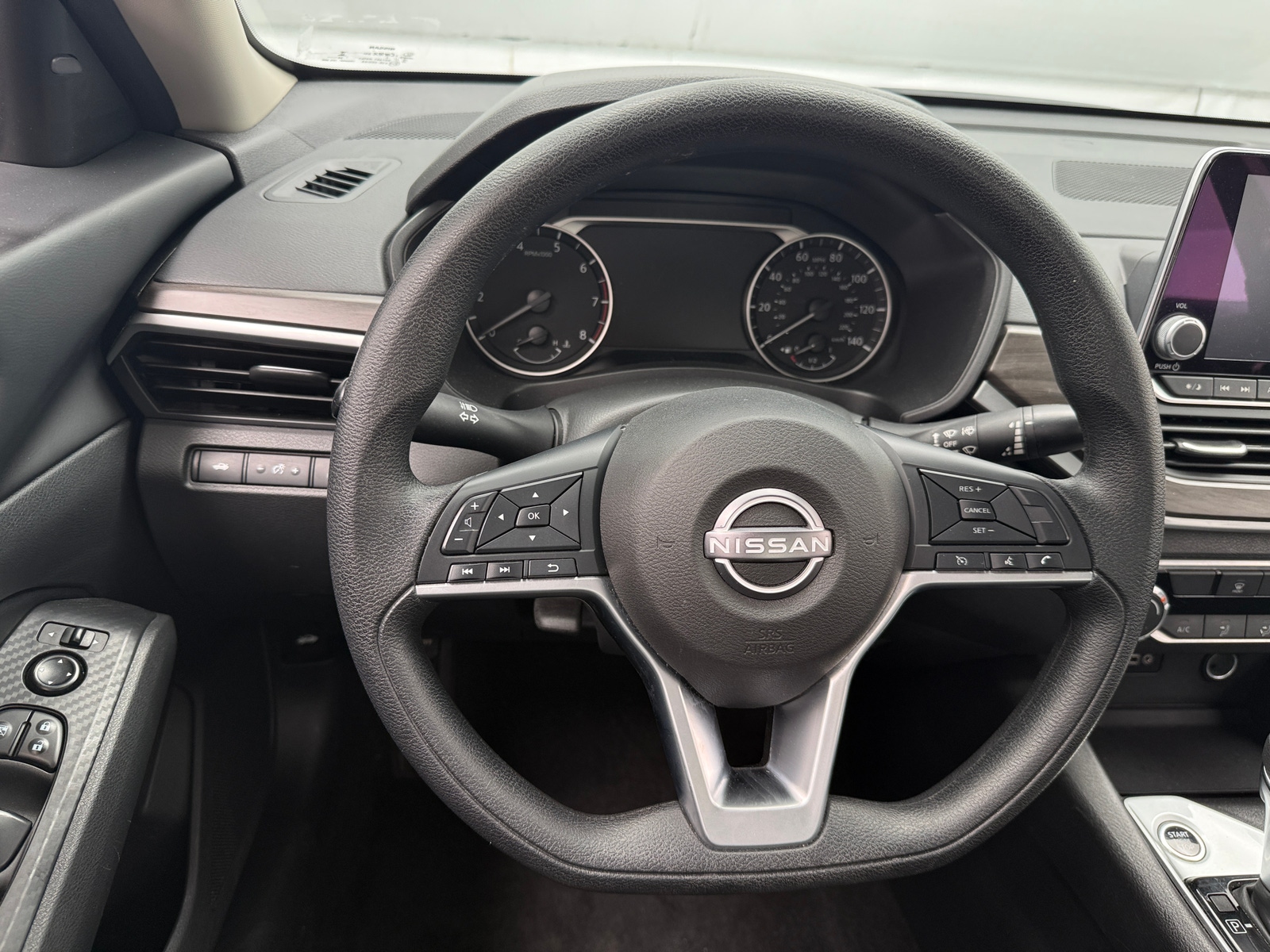 Thumbnail: 2025 Nissan Altima - 5