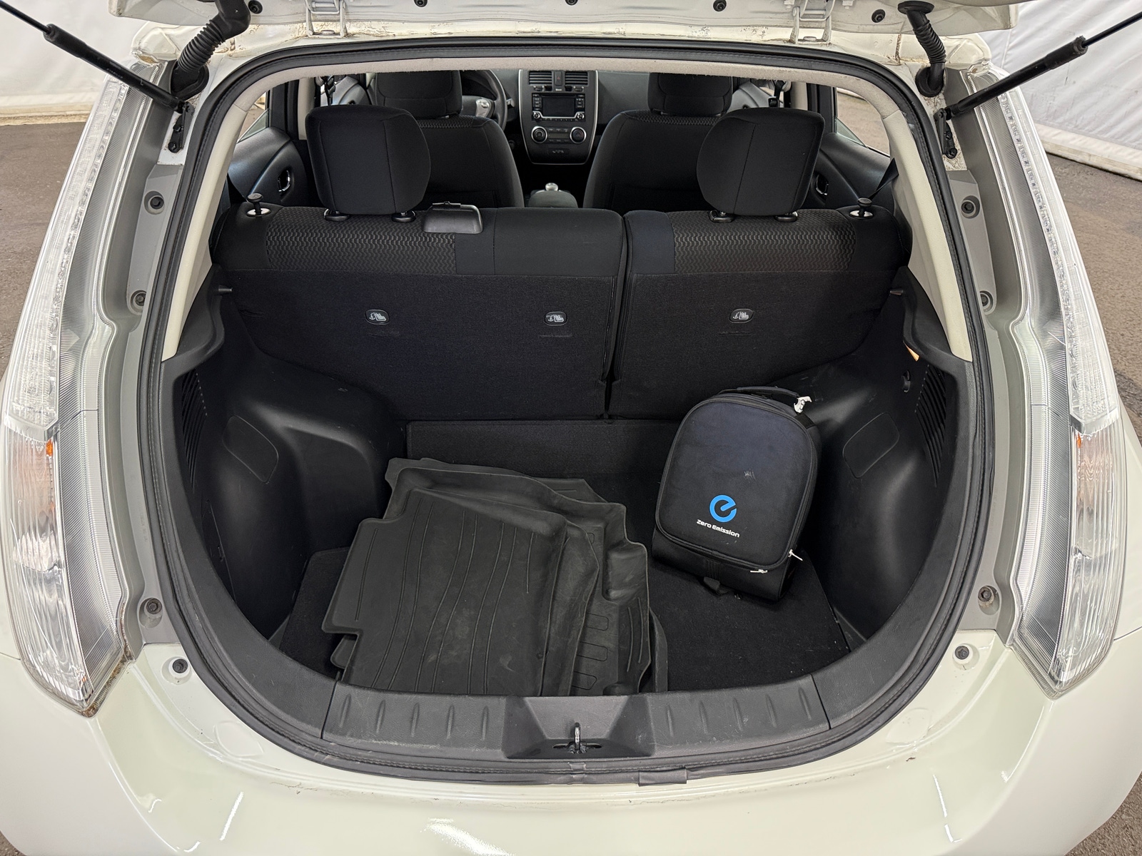 Thumbnail: 2017 Nissan Leaf - 7