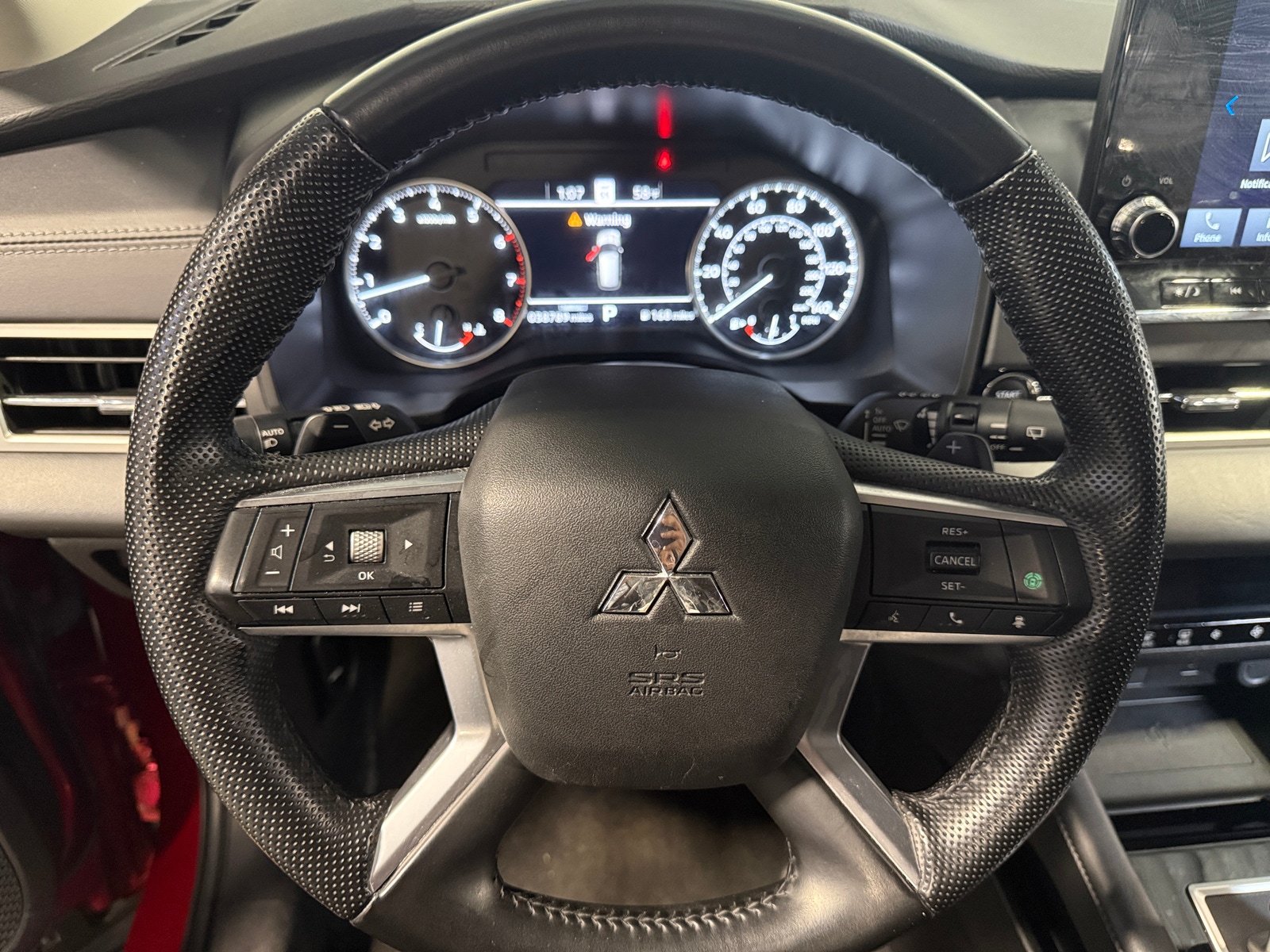 Thumbnail: 2024 Mitsubishi Outlander - 4