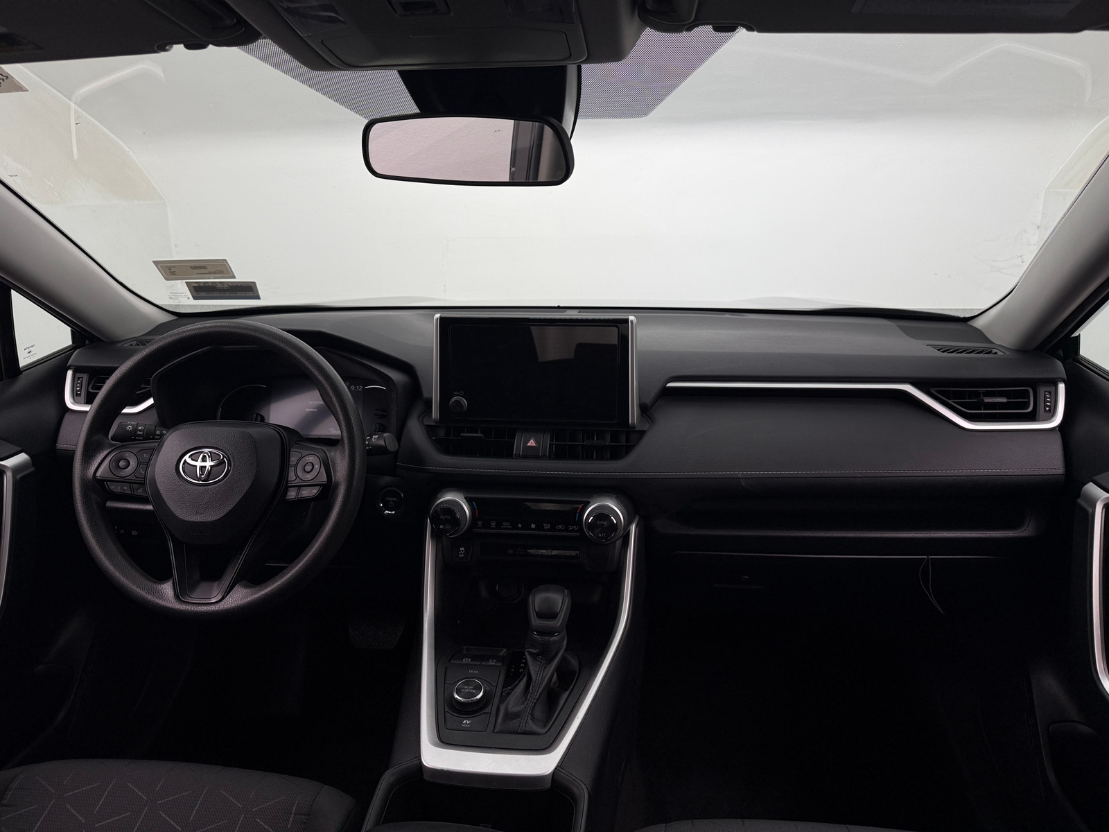 Thumbnail: 2024 Toyota RAV4 - 3