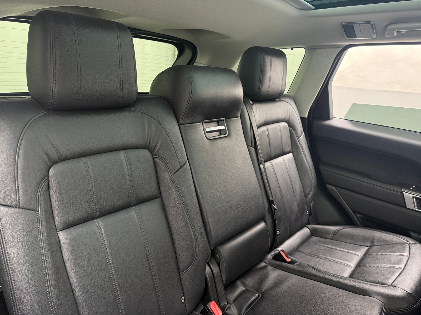 Thumbnail: 2020 Land Rover Range Rover Sport - 5