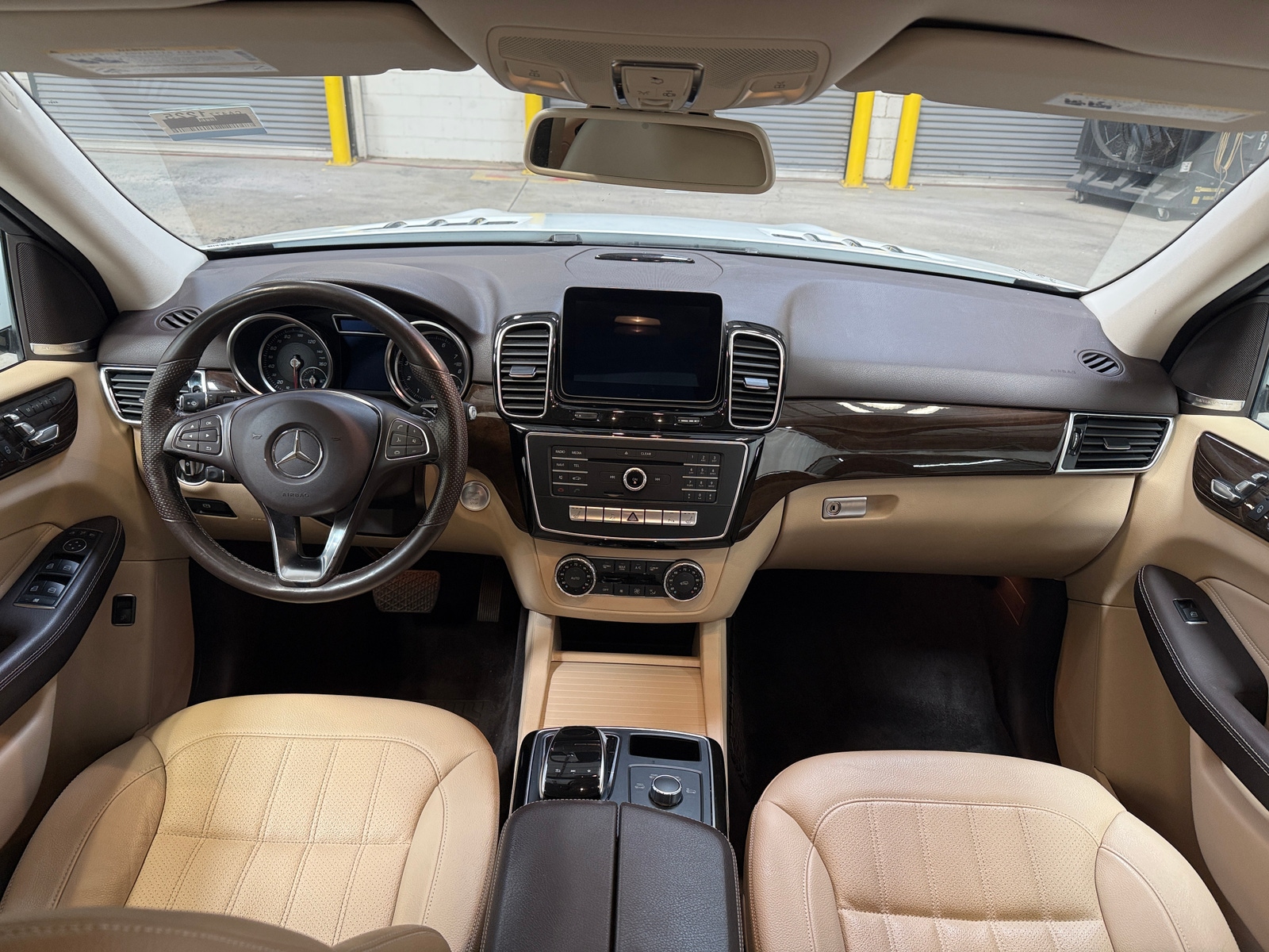 Thumbnail: 2018 Mercedes-Benz GLE - 2