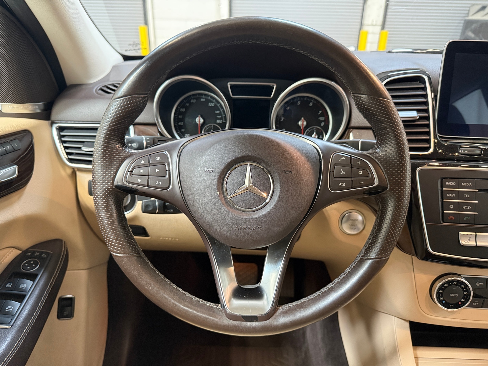 Thumbnail: 2018 Mercedes-Benz GLE - 4