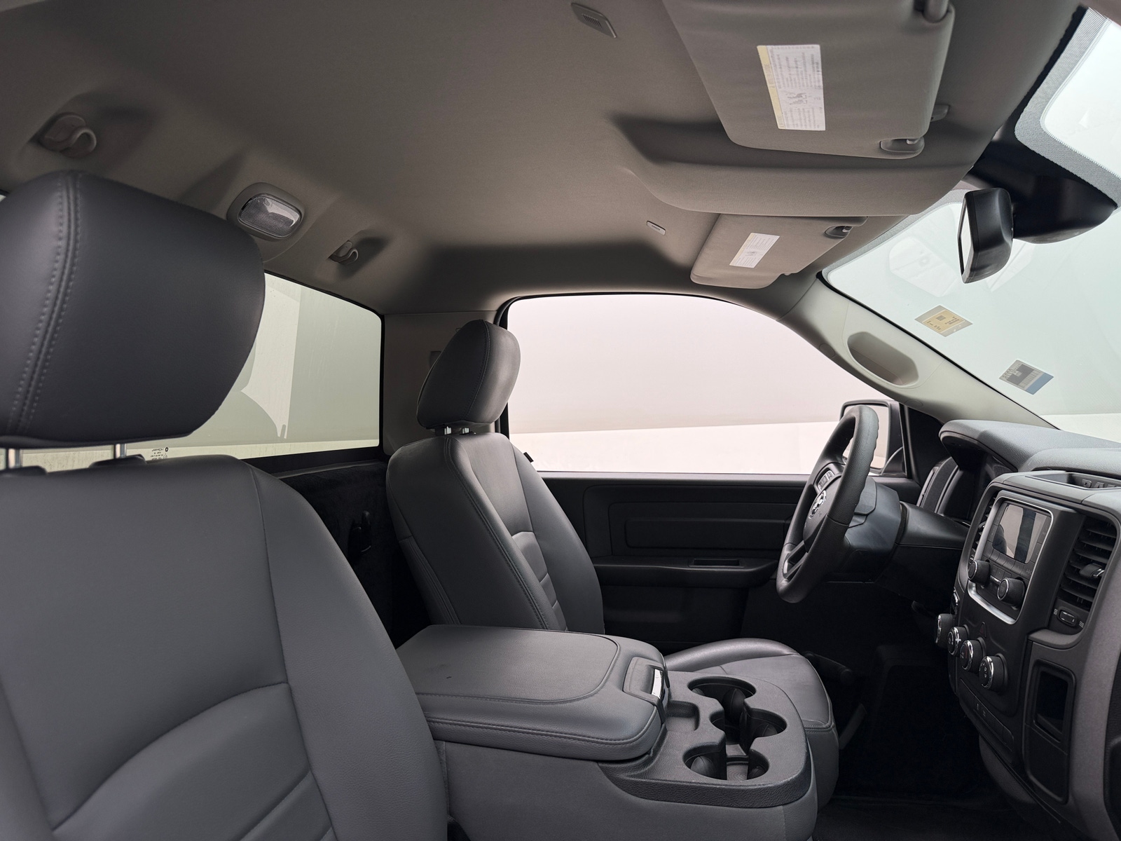 Thumbnail: 2019 RAM 1500 Classic - 2