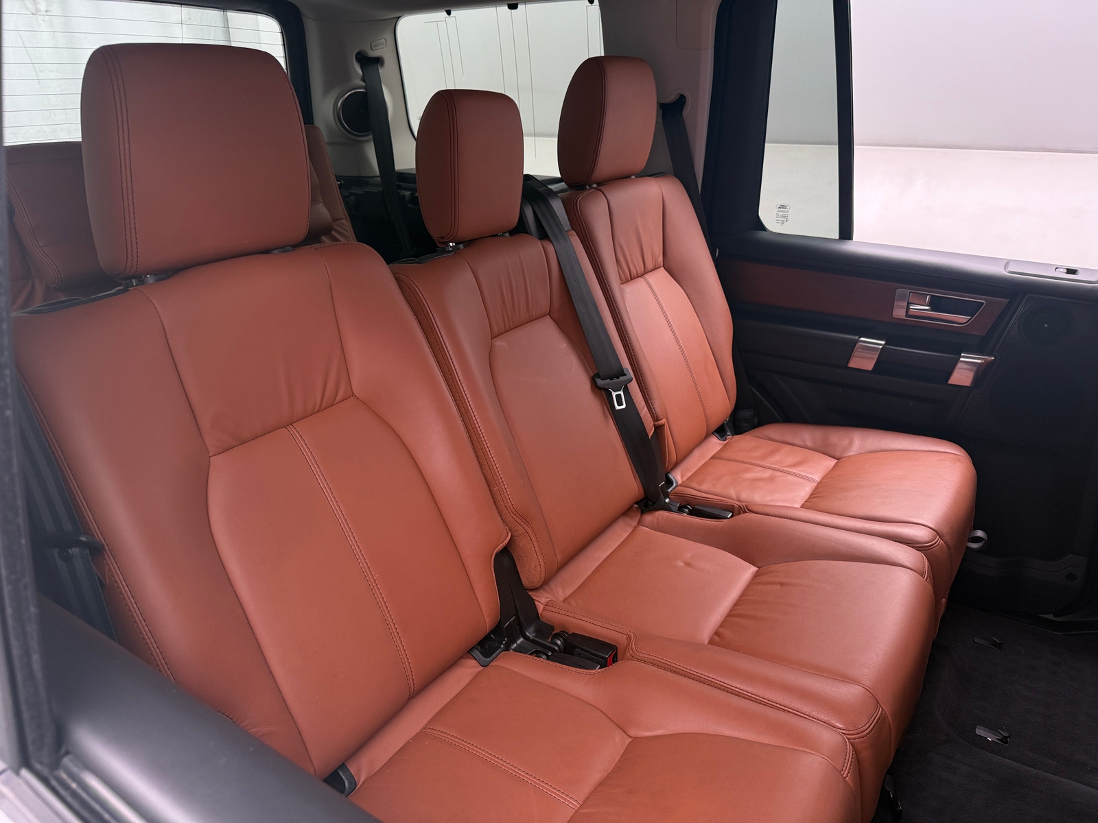 Thumbnail: 2016 Land Rover LR4 - 5