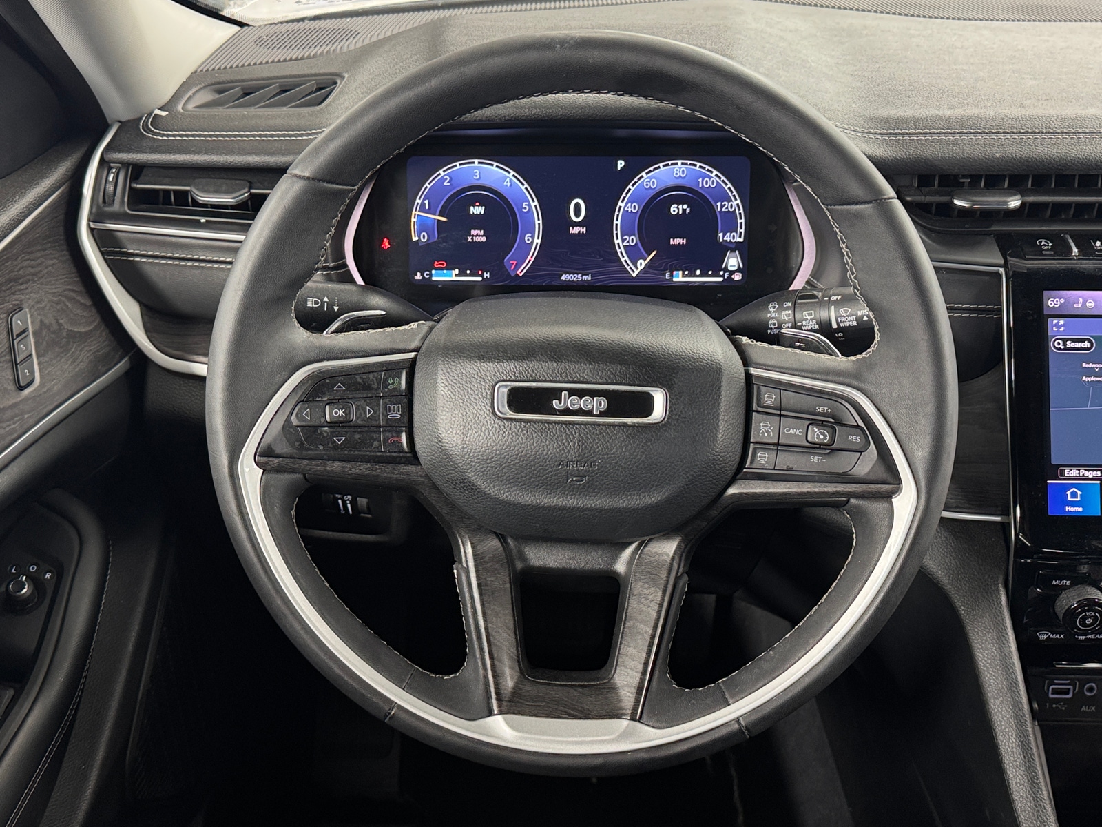 Thumbnail: 2023 Jeep Grand Cherokee - 4
