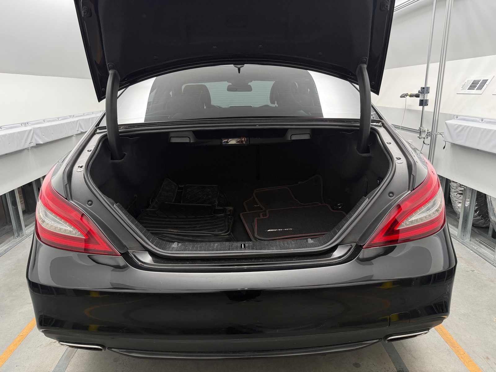 Thumbnail: 2016 Mercedes-Benz CLS - 6