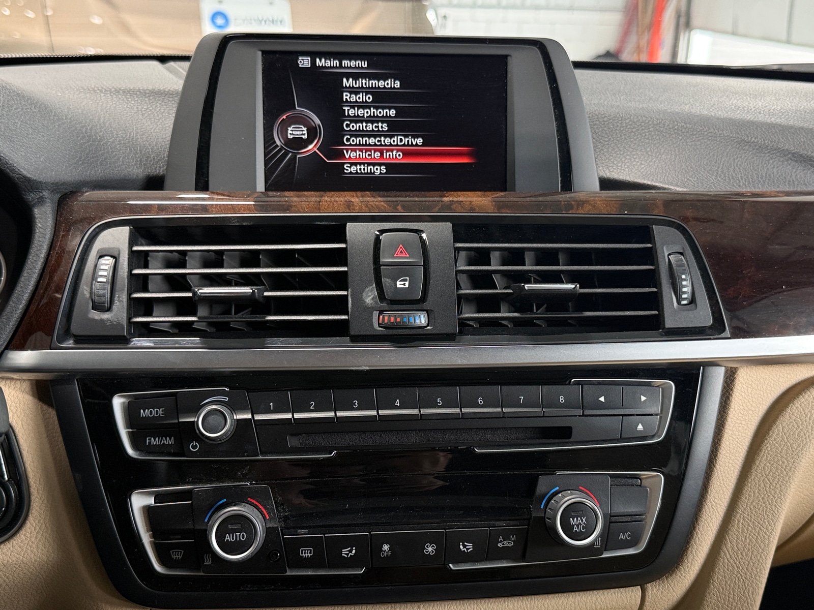 Thumbnail: 2017 BMW 4 Series - 3