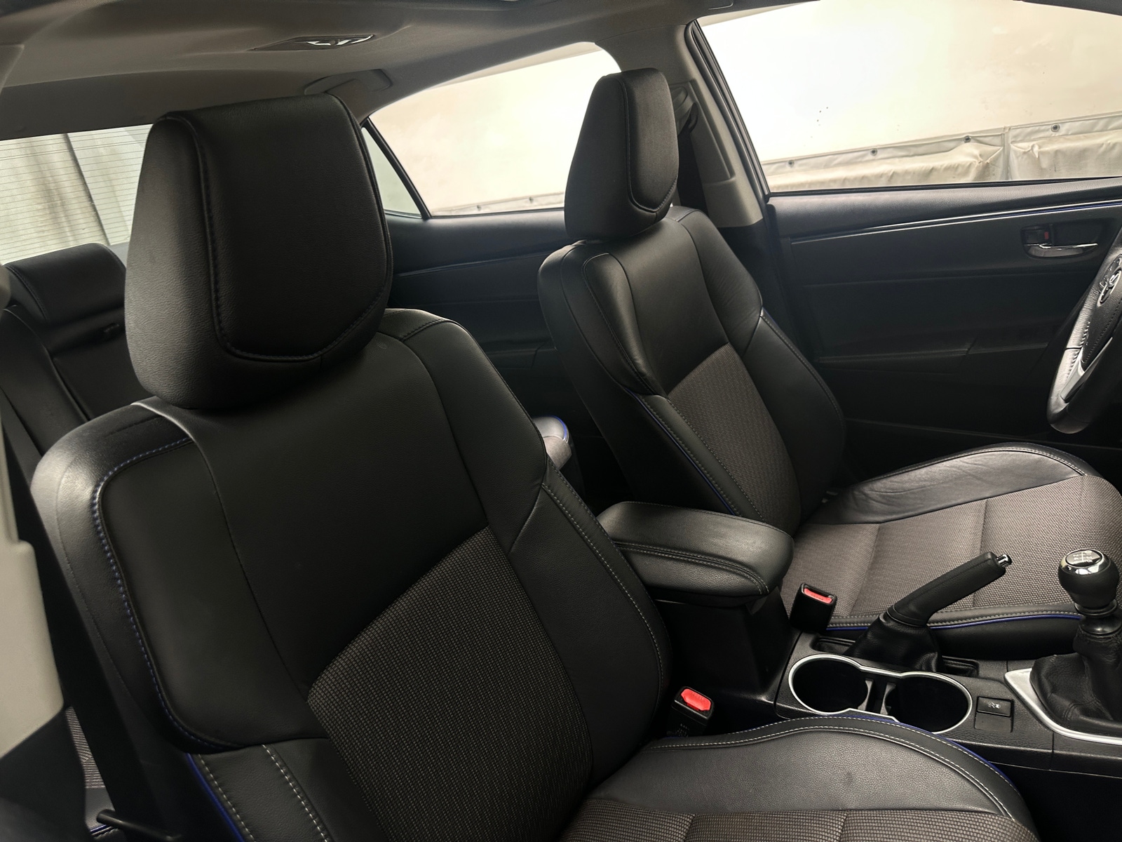 Thumbnail: 2018 Toyota Corolla - 2