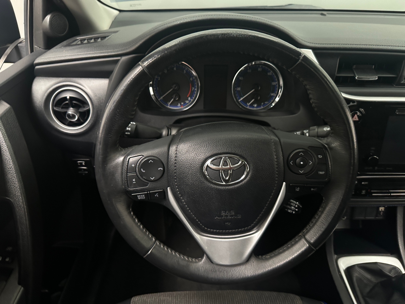 Thumbnail: 2018 Toyota Corolla - 5