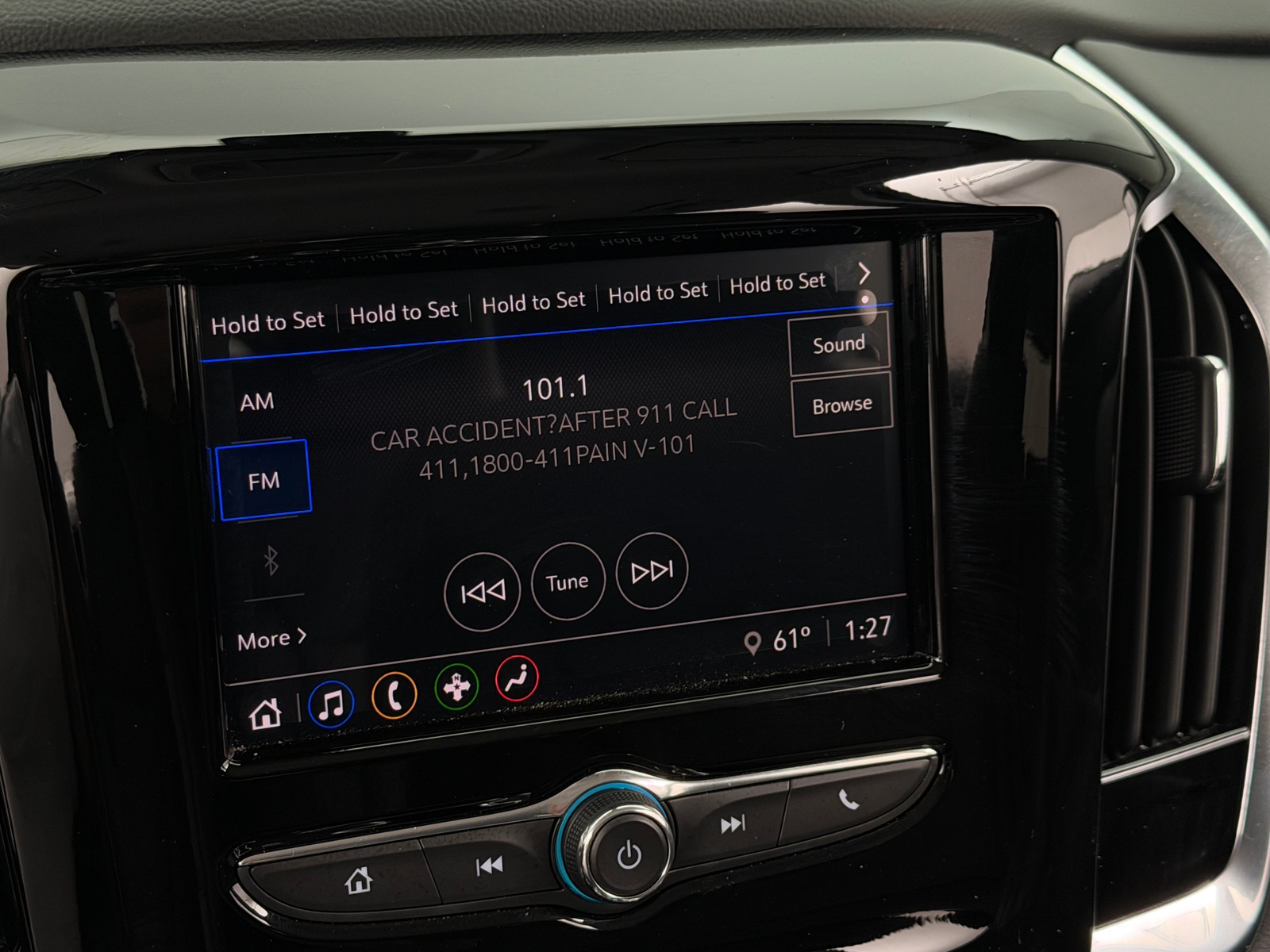 Thumbnail: 2021 Chevrolet Traverse - 4